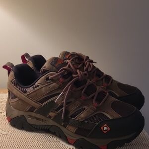 NWOT Merrell Tan & Black Hiking Tennis Shoe SZ 9